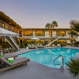 https://east-canyon-and-spa-a-gay-resort.palm-springs-ca-hotels.com